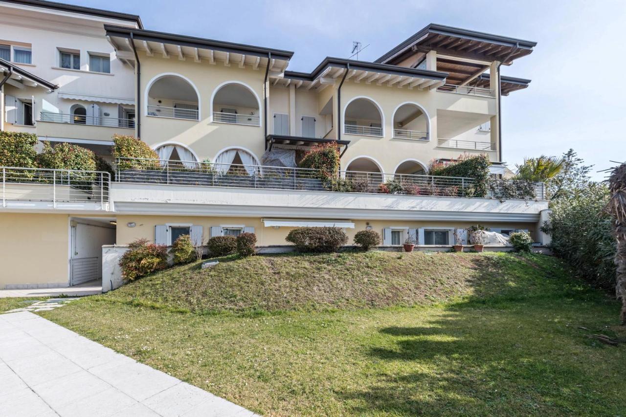 Luxury Apartment With Swimming Pool Lonato Dış mekan fotoğraf